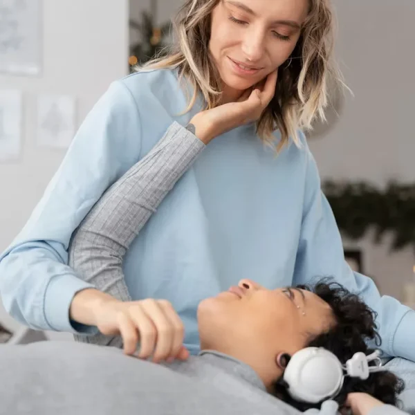 imgi_56_mujeres-tiro-medio-enamoradas_23-2149248699